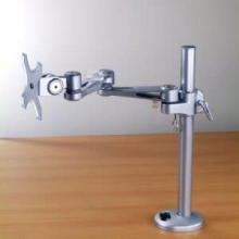 Soporte Extensible premium dos codos Monitores de 22¨. Con prensa hasta para superficies de 7cm. Compatible con VESA 75*75mm o 100*100 mm. Con llave bristol para ajuste de tensión del movimiento. Con 4 tornillos para fijar platina.
