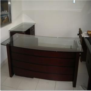 Puesto de Trabajo para Gerencia fabricado en madera